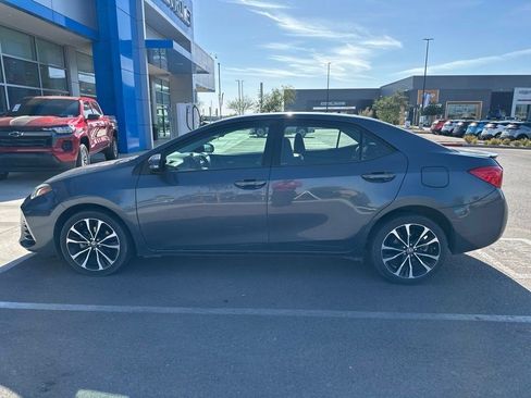 Used 2017 Toyota Corolla L FWD image 2