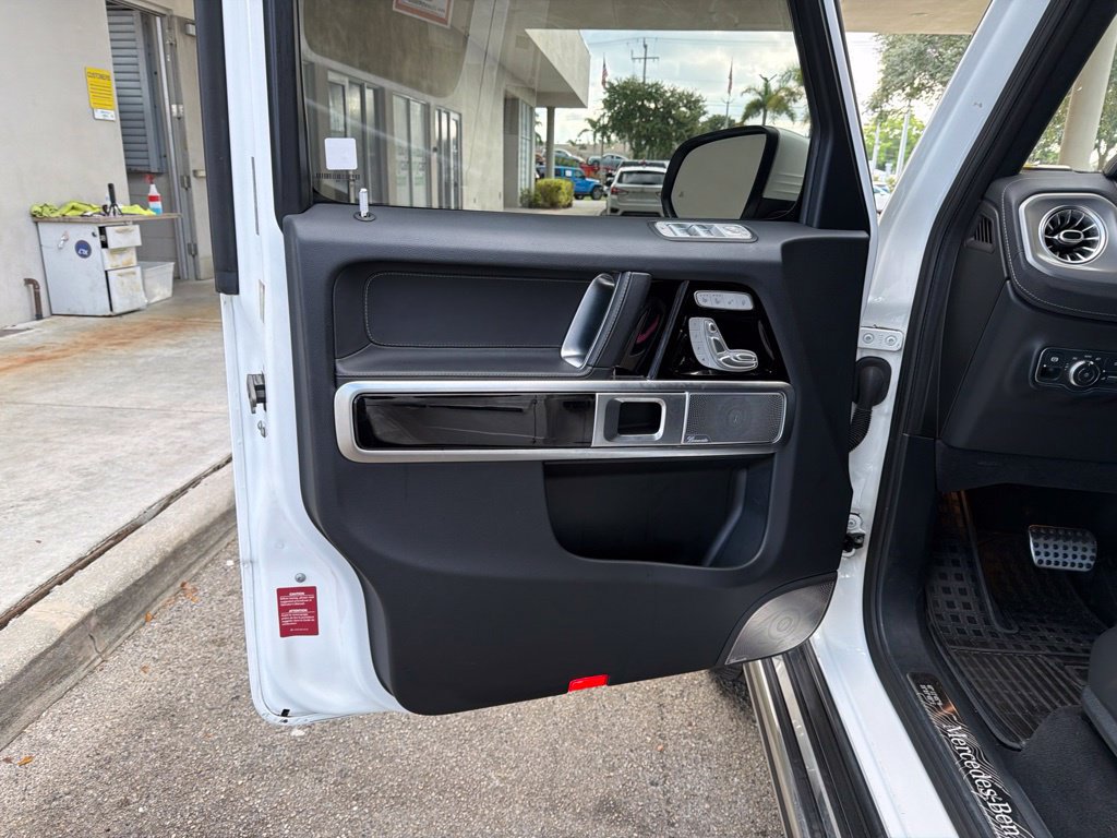 Used 2025 Mercedes-Benz G 550 image 41