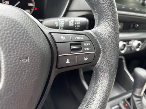 Used 2023 Honda CR-V LX image 23