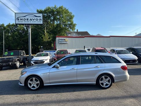 Used 2014 Mercedes-Benz E 350 4MATIC Wagon w/ Premium 1 Package image 4