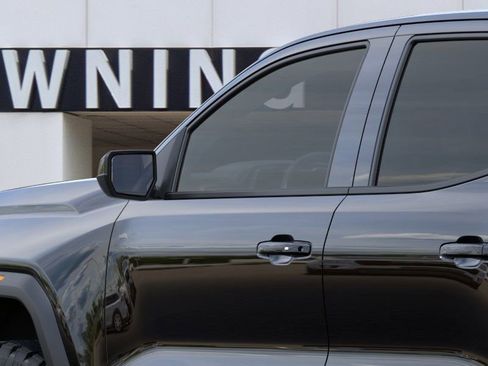 New 2026 GMC Canyon Elevation image 12