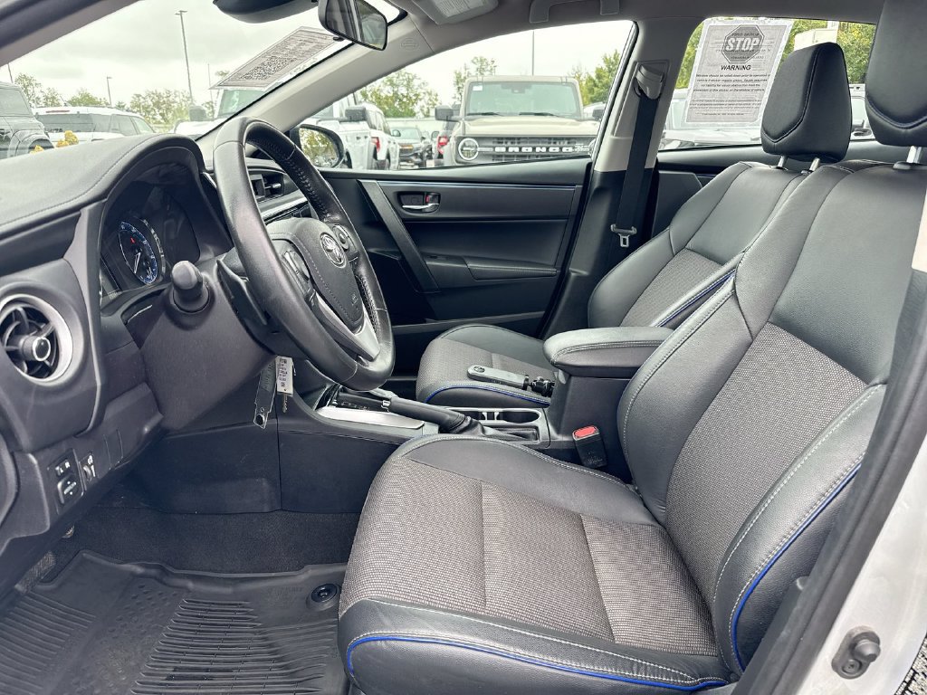 Used 2019 Toyota Corolla SE FWD image 19
