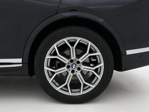 Certified 2023 BMW X7 xDrive40i w/ Climate Comfort Package image 34