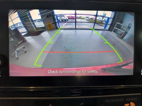 Used 2019 Mitsubishi Outlander ES image 14