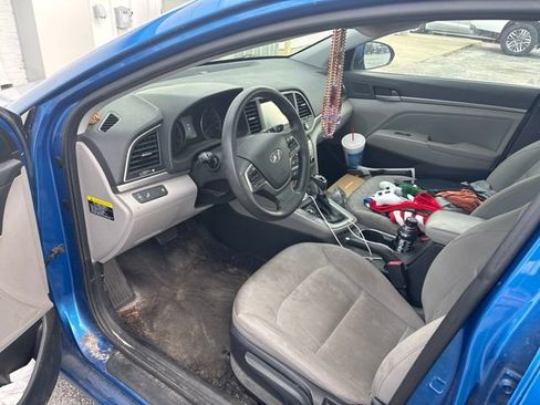 Used 2018 Hyundai Elantra SEL FWD image 9