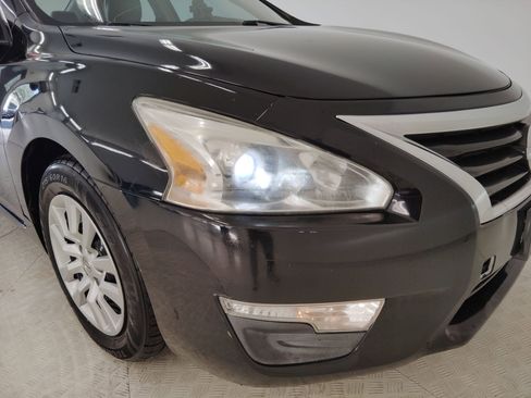 Used 2013 Nissan Altima 2.5 S image 9