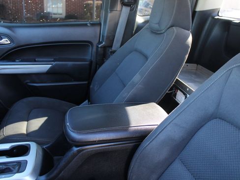 Used 2021 Chevrolet Colorado LT w/ Fleet Safety Package RWD image 14
