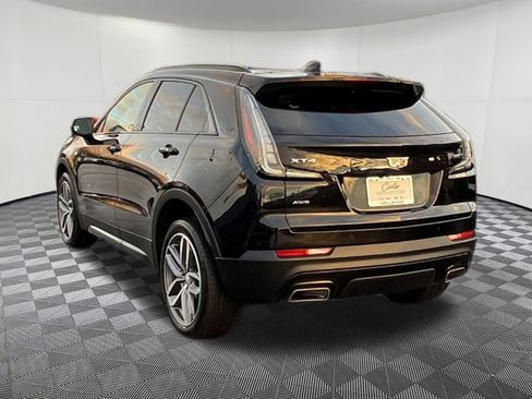 Used 2023 Cadillac XT4 Sport image 4