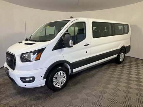 Used 2024 Ford Transit 350 XLT RWD image 4