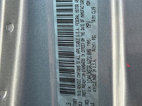 Used 2018 Jeep Wrangler Unlimited Sahara image 28