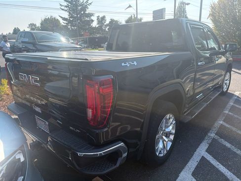 Used 2020 GMC Sierra 1500 SLT w/ SLT Premium Plus Package AWD/4WD image 4