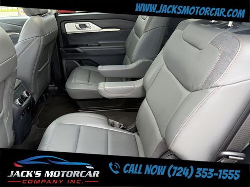 Used 2025 Ford Explorer Active w/ Active Comfort Package AWD/4WD image 25
