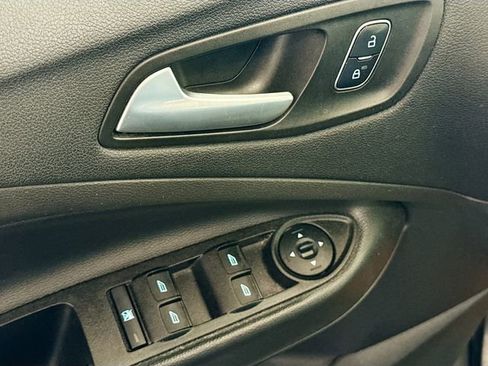 Used 2017 Ford Escape SE AWD/4WD image 18