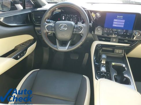Used 2024 Lexus NX 250 FWD w/ Cold Area Package image 17