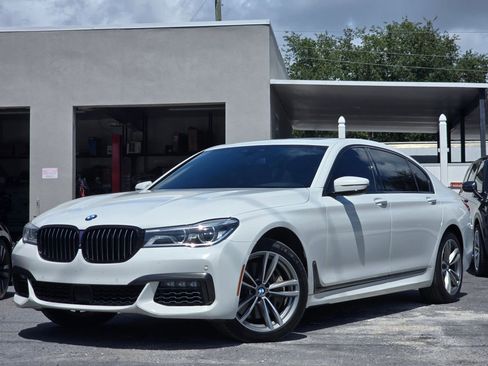 Used 2019 BMW 750i xDrive w/ Executive Package AWD/4WD image 4