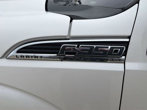 Used 2016 Ford F350 Lariat w/ Lariat Ultimate Package image 11