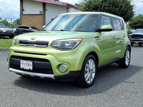 Used 2019 Kia Soul + FWD image 3