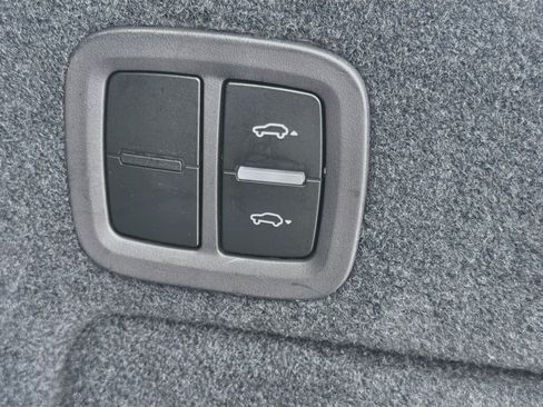 Used 2026 Porsche Cayenne E-Hybrid AWD/4WD image 13