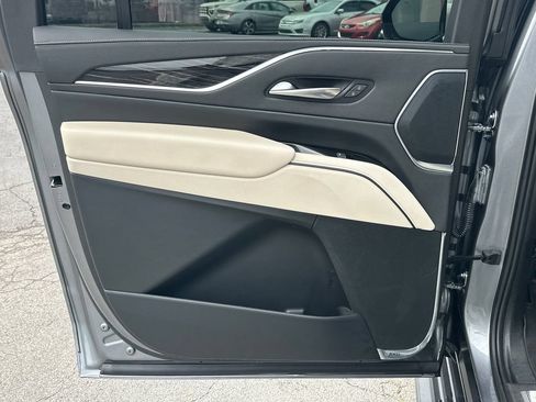 Used 2021 Cadillac Escalade ESV Sport w/ Heavy-Duty Trailer Package RWD image 21