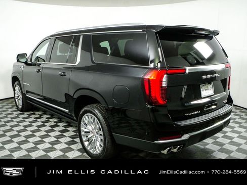 Used 2025 GMC Yukon XL Denali w/ Sun & Power Step Package AWD/4WD image 28
