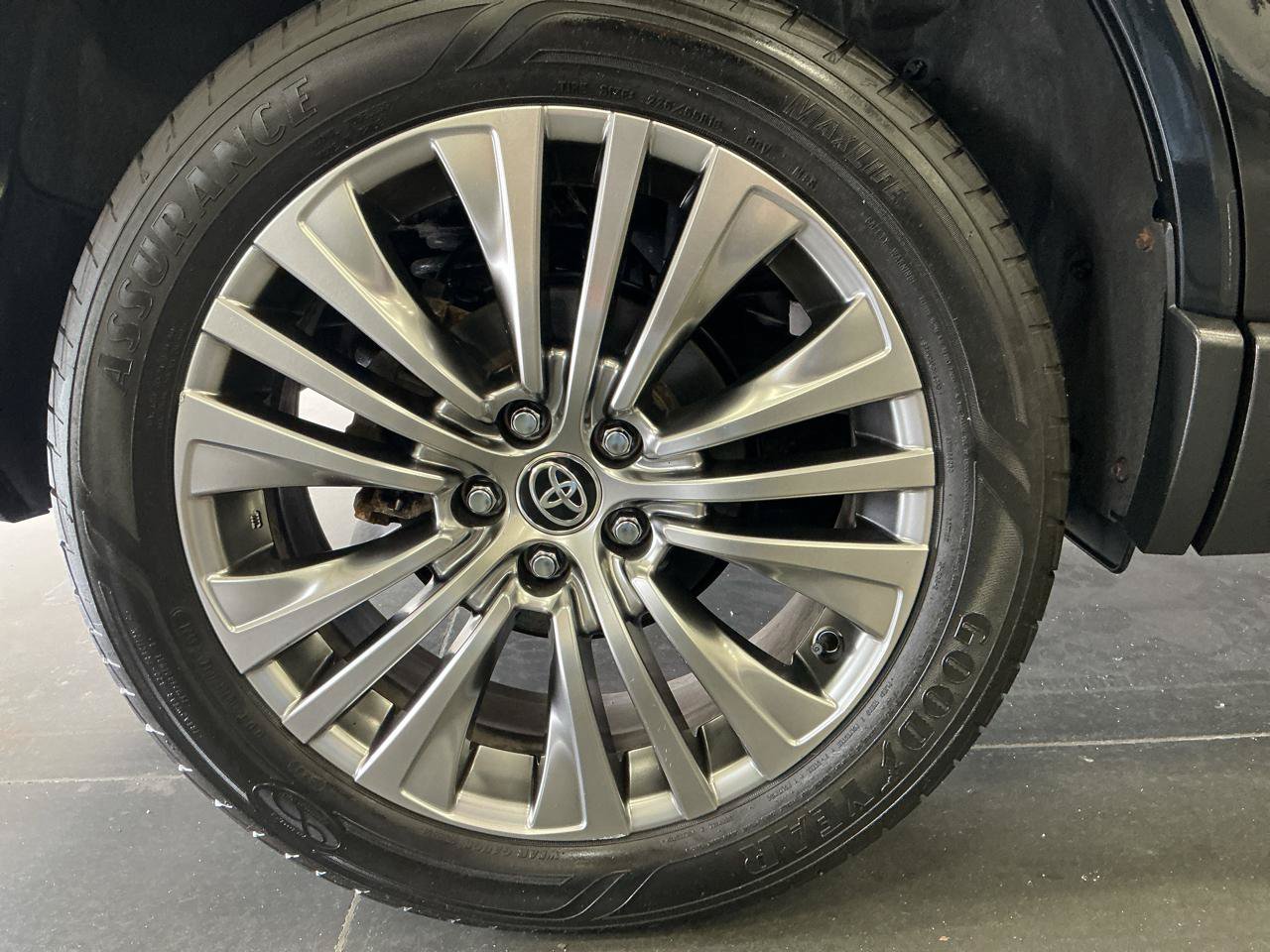 Used 2021 Toyota Venza XLE w/ Softex Package AWD/4WD image 26