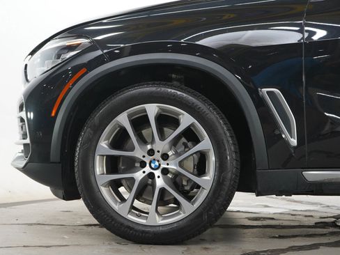 Used 2021 BMW X5 xDrive40i AWD/4WD image 29