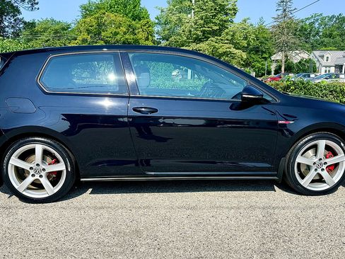 Used 2015 Volkswagen GTI SE w/ Lighting Package (SEL) FWD image 3