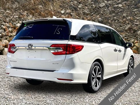 Used 2019 Honda Odyssey Elite image 2