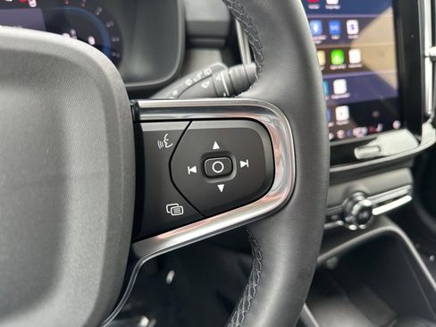 Certified 2024 Volvo XC40 B5 Core image 27