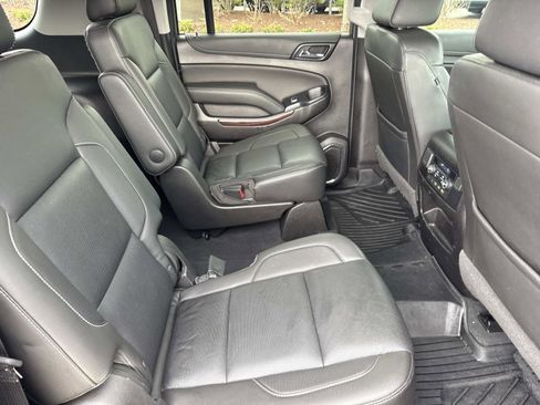 Used 2019 GMC Yukon XL SLT w/ Premium Edition image 35