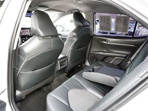 Used 2023 Toyota Camry SE FWD image 16