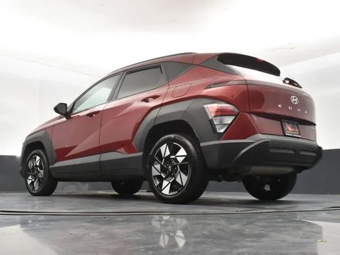 Used 2024 Hyundai Kona SEL image 12