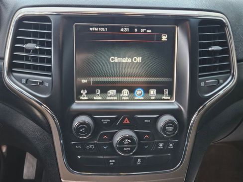 Used 2015 Jeep Grand Cherokee Laredo w/ Quick Order Package 23E AWD/4WD image 13