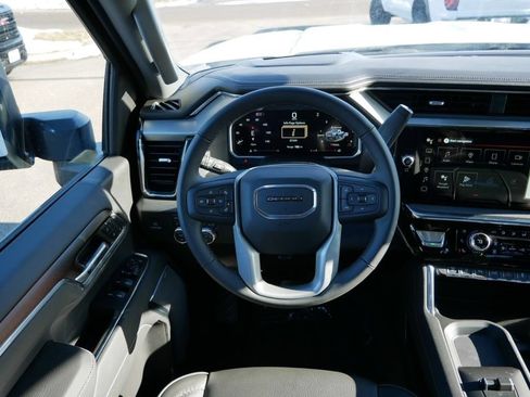 New 2026 GMC Sierra 3500 Denali w/ Denali Reserve Package AWD/4WD image 11
