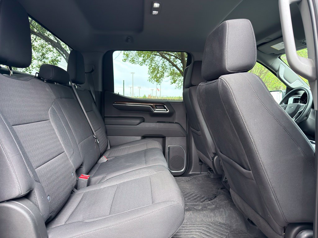 Used 2024 Chevrolet Silverado 1500 LT Trail Boss AWD/4WD image 29