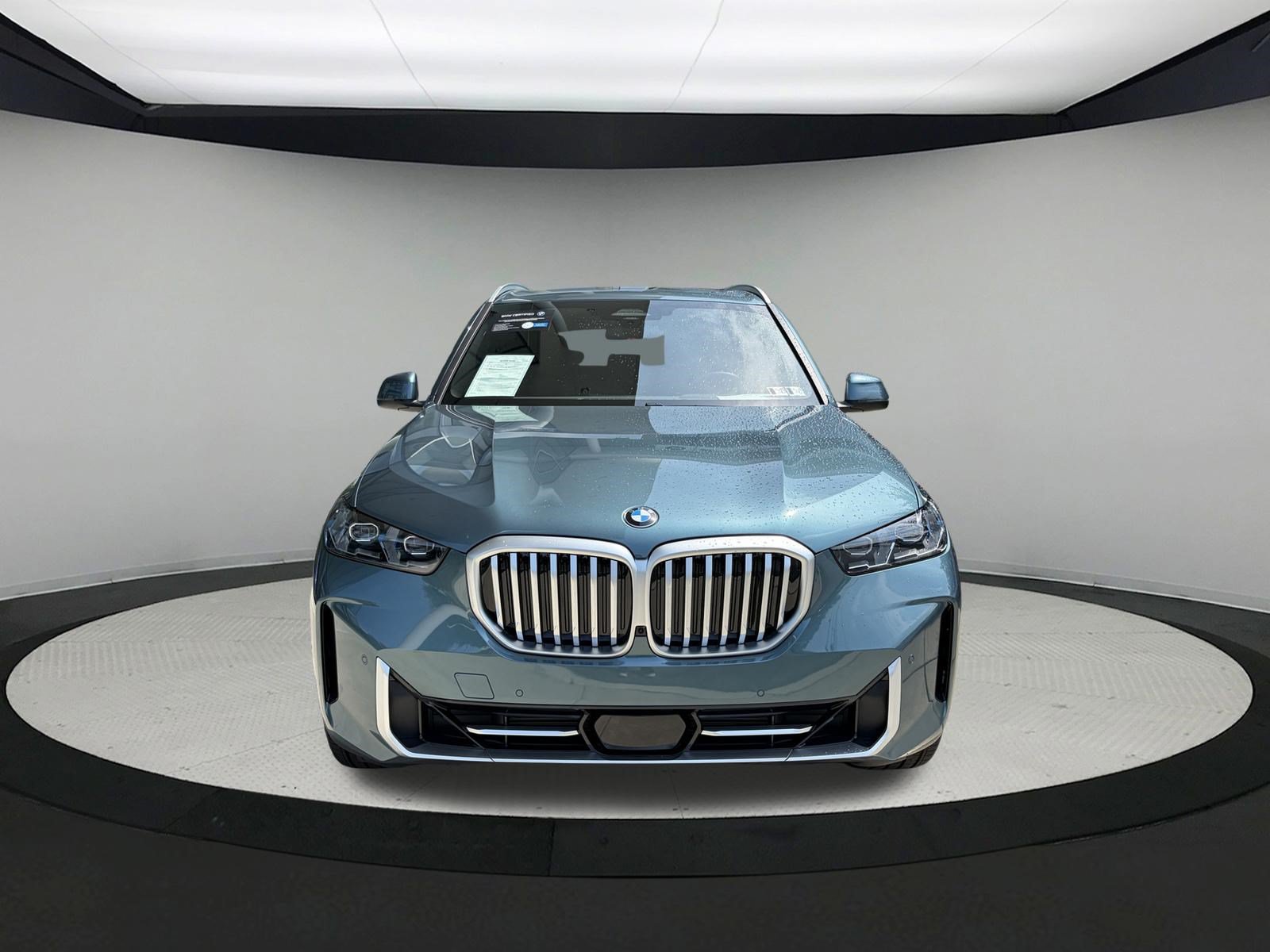 Certified 2026 BMW X5 xDrive40i AWD/4WD image 2