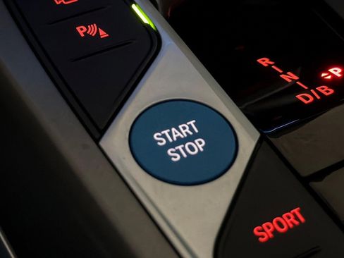 New 2026 BMW i4 eDrive40 w/ M Sport Package image 17