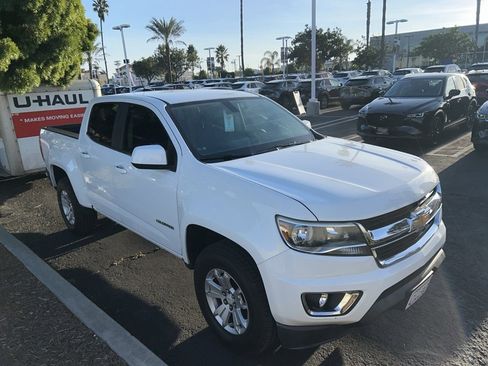 Used 2017 Chevrolet Colorado LT w/ LT Convenience Package image 4