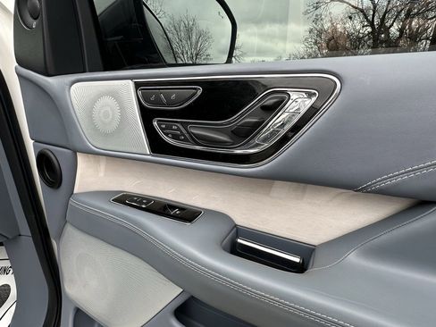 Used 2024 Lincoln Navigator L Black Label image 16