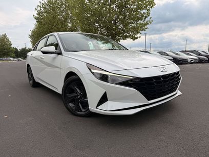 Certified 2022 Hyundai Elantra SEL