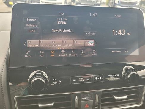 Used 2024 Nissan Armada SL image 24