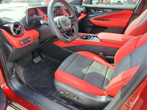 Used 2024 Chevrolet Blazer EV RS image 11