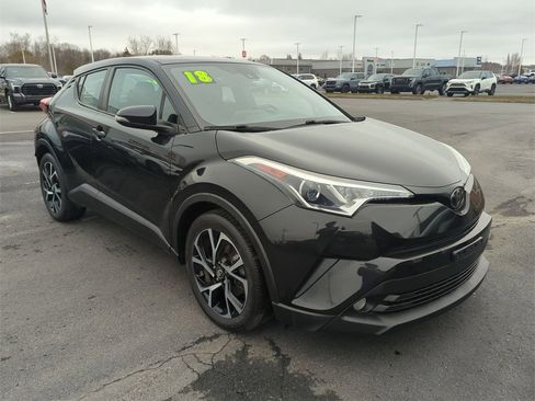 Used 2018 Toyota C-HR XLE image 1