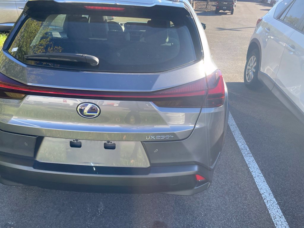 Used 2019 Lexus UX 250h w/ Accessory Package AWD/4WD image 19