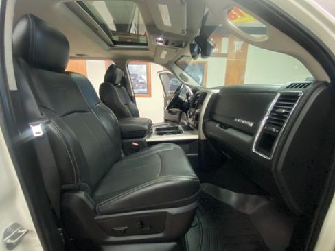 Used 2018 RAM 2500 Laramie w/ Convenience Group AWD/4WD image 14