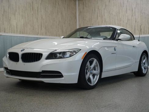 Used 2012 BMW Z4 sDrive28i RWD image 4