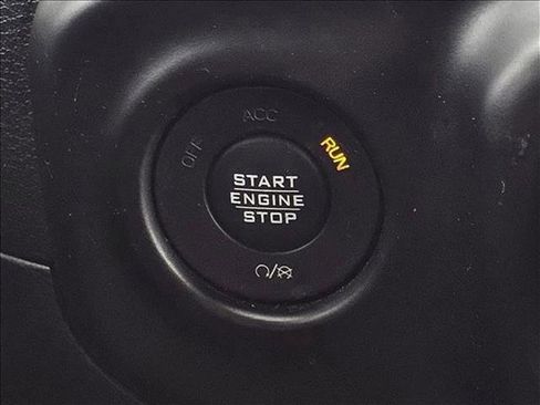 Used 2020 Jeep Gladiator Overland image 23