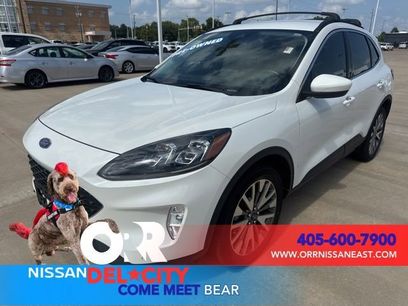 Used 2022 Ford Escape Titanium w/ Class II Trailer Tow Package