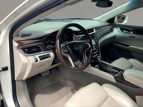 Used 2014 Cadillac XTS Platinum AWD/4WD image 16