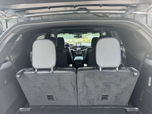 Used 2023 Ford Explorer ST w/ Equipment Group 401A AWD/4WD image 10